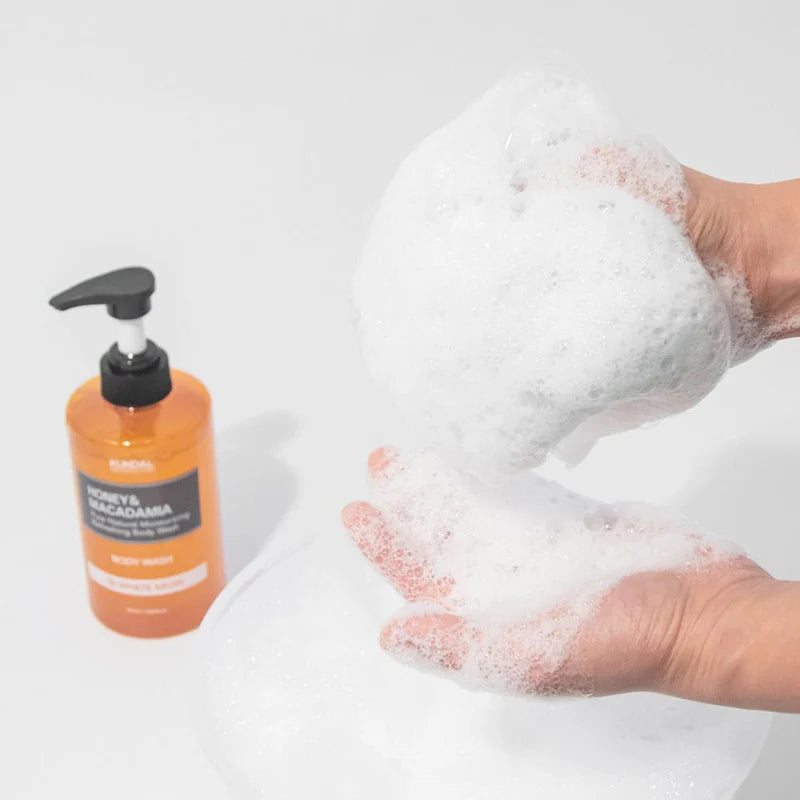 HONEY & MACADAMIA PURE BODY WASH - 5 SCENTS