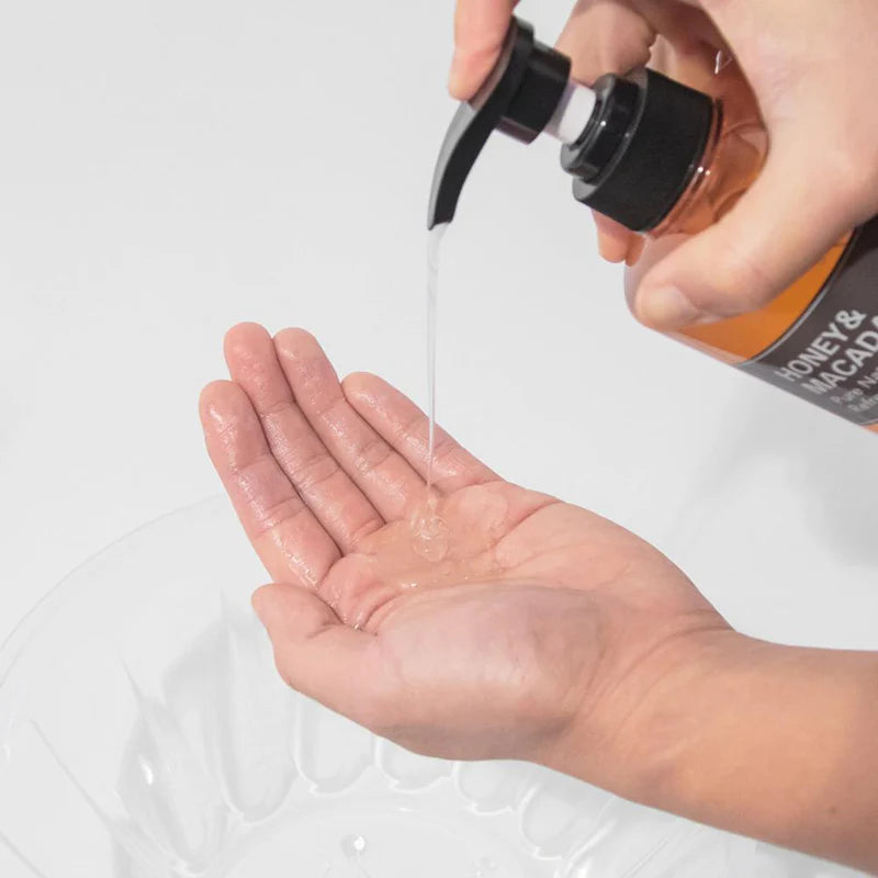 HONEY & MACADAMIA PURE BODY WASH - 5 SCENTS