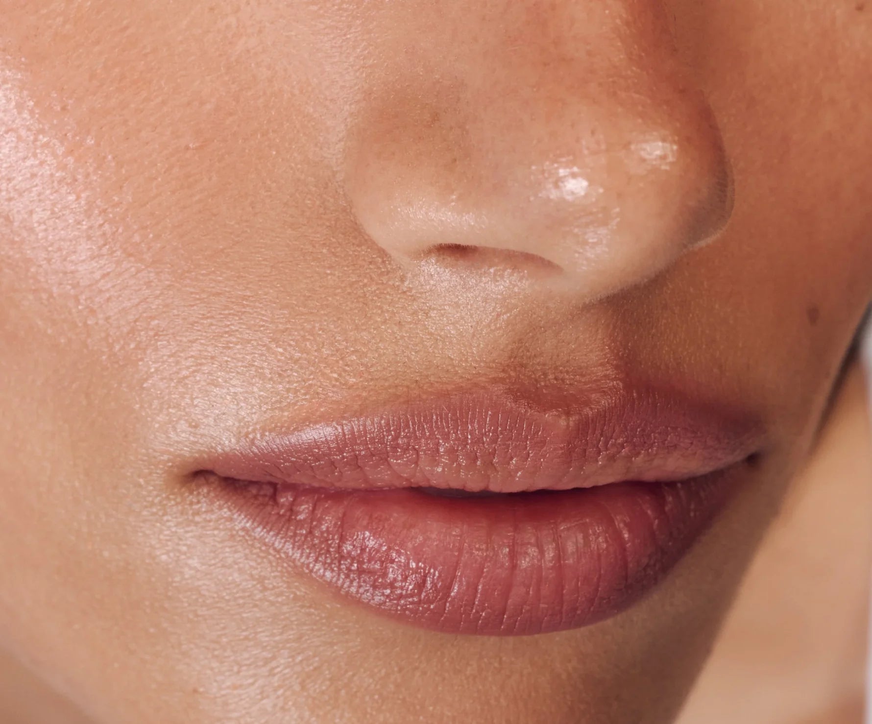 RHODE - Peptide Lip Shape / Lift
